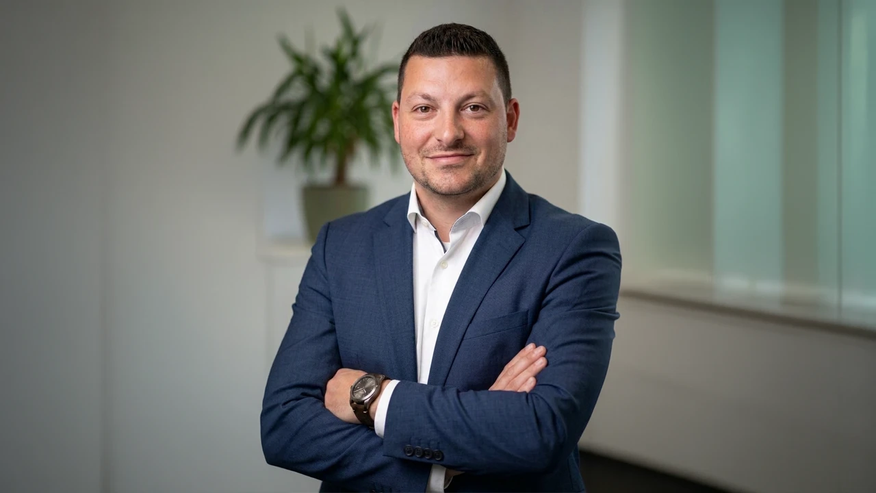 dennis-wiese copia